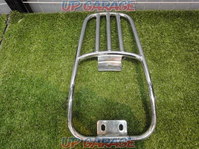 Harley
FLSTN1580
softail deluxe removal
Genuine
Rear carrier
Year Unknown-07