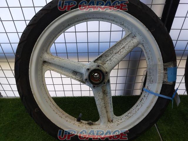 Honda
Wheel front and back set
Stamped 95N
96N
With tire
It seems to be compatible with NSR250-05