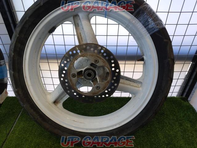 Honda
Wheel front and back set
Stamped 95N
96N
With tire
It seems to be compatible with NSR250-06