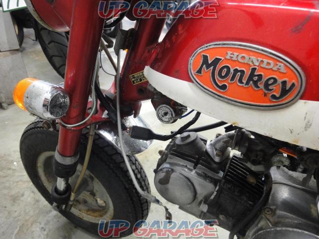Currently sold car has some imperfections
Honda
Monkey (A type)
Z50A-200
Year Unknown
Unmaintained immovable vehicle
Wound
Rust
Dirt
Deterioration equipped)-09