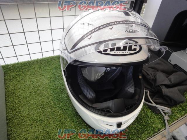RS
TAICHI
HJC
Full-face helmet
CS-15
White
Size M-09