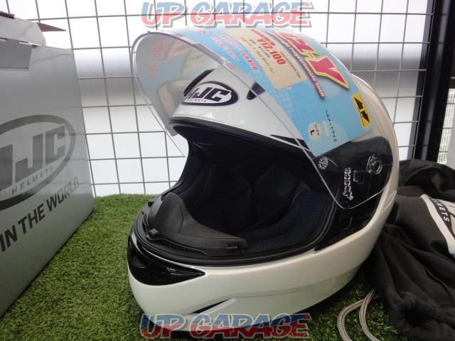RS
TAICHI
HJC
Full-face helmet
CL-Y
White
Size L-05