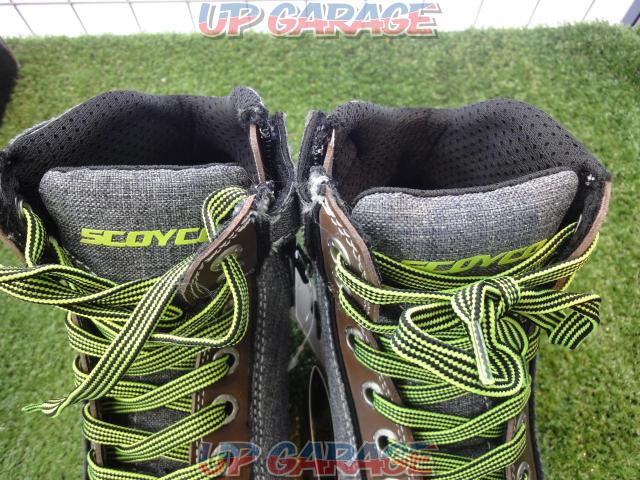 SCOYCO
Scuco
Shoes
Size 38 (Japanese 24cm)
Gray / Brown-09