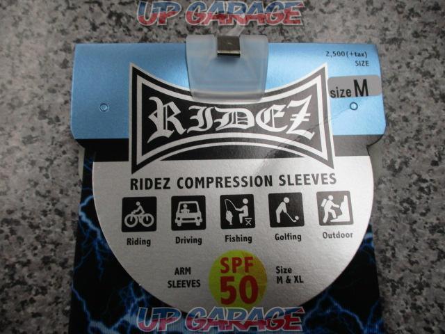 RIDEZ (Rise)
COMRESSION
SLEEVE
Arm cover
Lightning BLUE
RCS2
M size
Outlet article-02