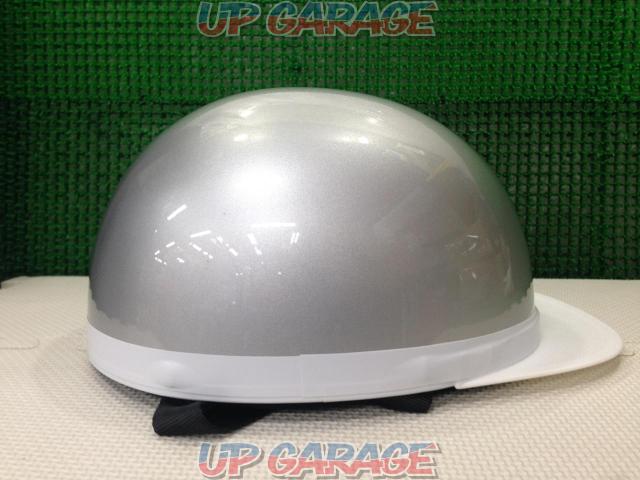 Unicar
Basic style half cap
Silver
BH-01S-04