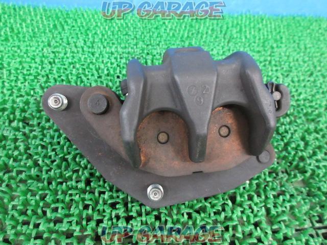 YAMAHA
Genuine front brake caliper
YZF-R25 (model unknown) removed-10