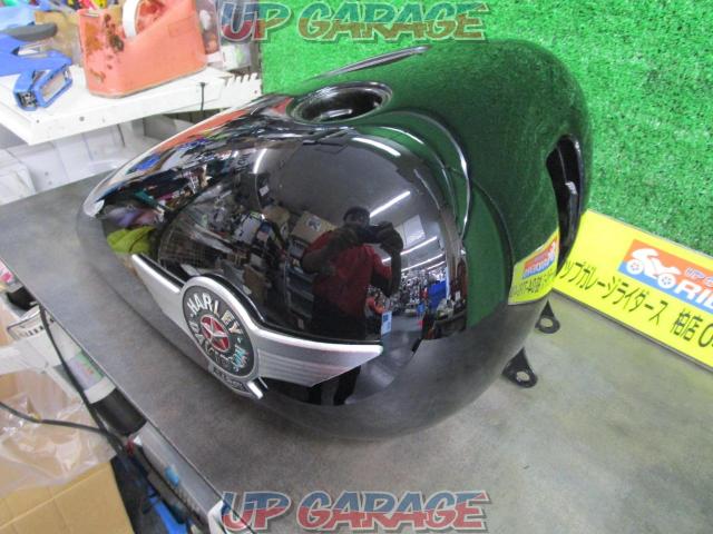 PRICE REDUCED!!!!!
Harley Davidson (Harley Davidson -)
Genuine gasoline tank
FLSTFB
2014-05