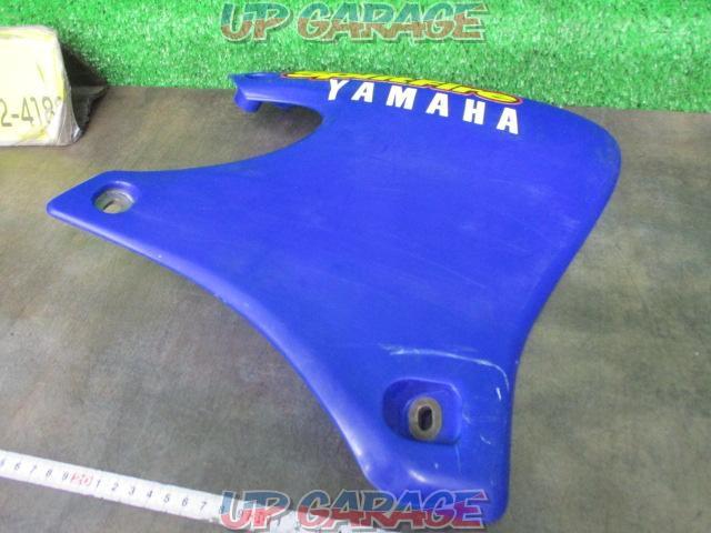 YAMAHA (Yamaha)
Genuine right shroud
YZ400 (year unknown)-03