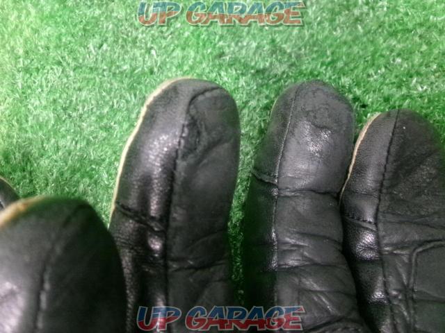 Size unknown (probably around M)
)
FREE × FREE
Leather Winter Gloves-10