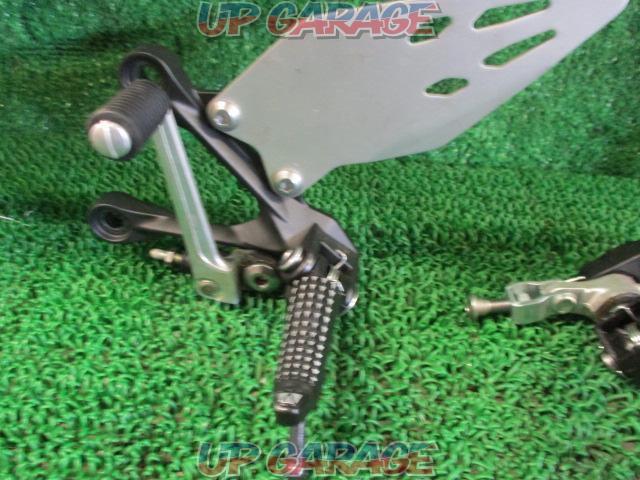 KAWASAKI (Kawasaki)
Genuine
Main step
ZX-6R (year model unknown) removed-04