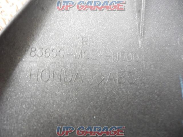 HONDA (Honda)
Genuine
Side cover
CB400SF (NC42)-05