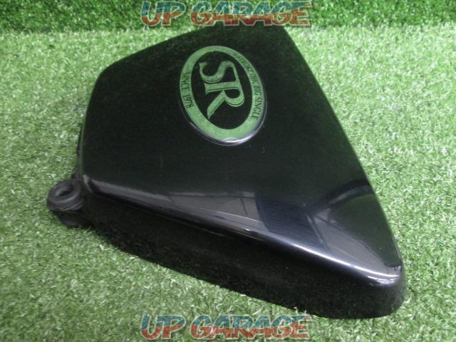 Yamaha
Genuine side cover
SR400
Year model unknown-03