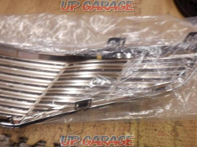 Unknown Manufacturer
Plated front grille-04