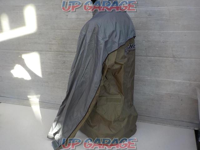 ROUGH & ROAD (Rafuandorodo)
Dual Tex compact rain suit top and bottom set
Size: LL
RR7966/RR5232-02