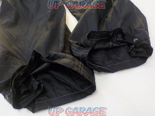 ROUGH & ROAD (Rafuandorodo)
Dual Tex compact rain suit top and bottom set
Size: LL
RR7966/RR5232-09