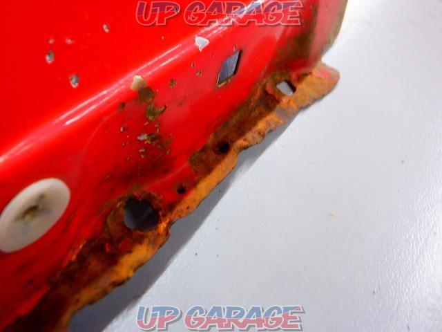 ● it was price cuts
NISSAN
Red
S15
Sylvia
Genuine front fender-05