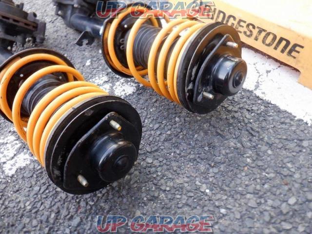 Front only Nissan genuine (NISSAN)
Front shock + lowering spring-05