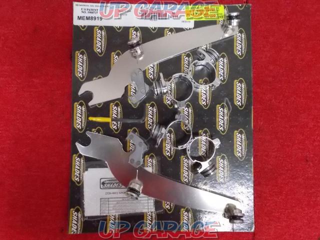 Screen
Unknown Manufacturer
General-purpose fork mount type
Recommended for Harley etc.-03