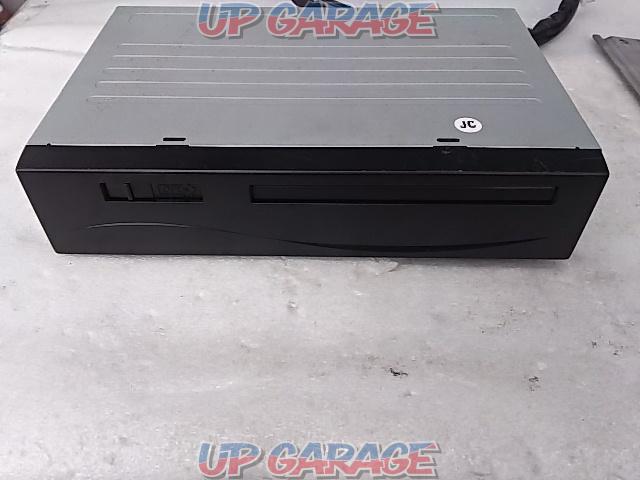 Wakeari / Current sales Toyota genuine
JCG 10/11
Progure genuine DVD navigation unit-02