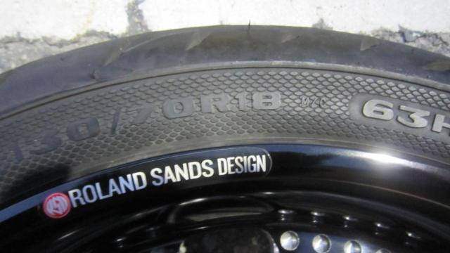 ROLAND
SANDS
DESIGN (Roland Sands Design)
DOMINO
+
COBRA
AVON
AV71
130 / 70R18
T10540-06