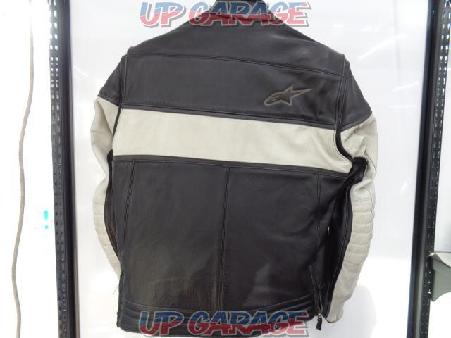 Size: USA36
Alpine star
Leather jacket
Crew neck
Black / White-02