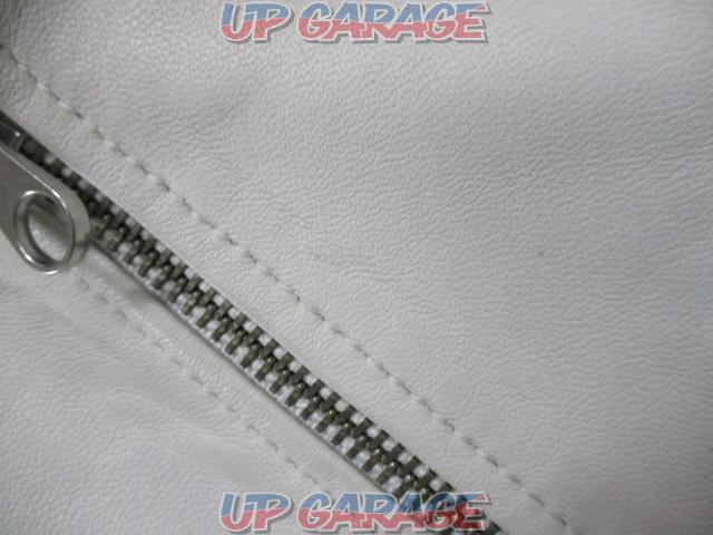 BMW
Motor sports
Heritage leather jacket
(U05330)-04