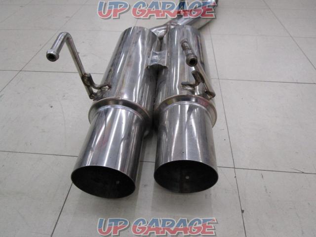 Unknown Manufacturer
Dual-shell type muffler-05