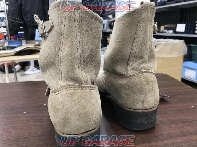 CORD
Suede Short Boots
ANSI
Z41
PT 91
US
Eight
1/2-04