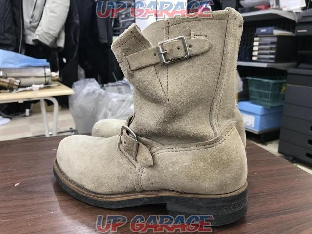 CORD
Suede Short Boots
ANSI
Z41
PT 91
US
Eight
1/2-05