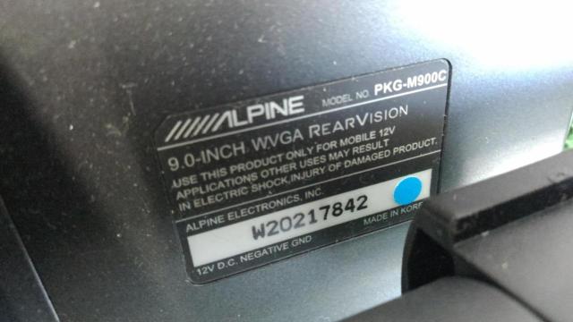 ALPINE
PKG-M900C
Arm mounting type with LED backlight (rear vision)
'11 model-04