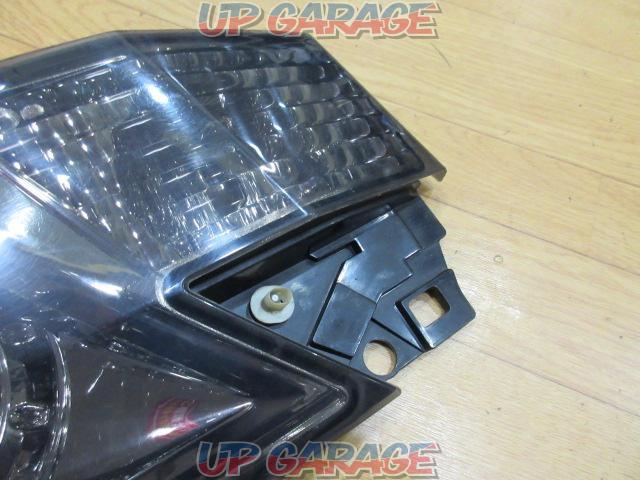 TYC
Body side tail lens
&
GEHO
Trunk side tail lens
10 system Alphard
Previous period-06
