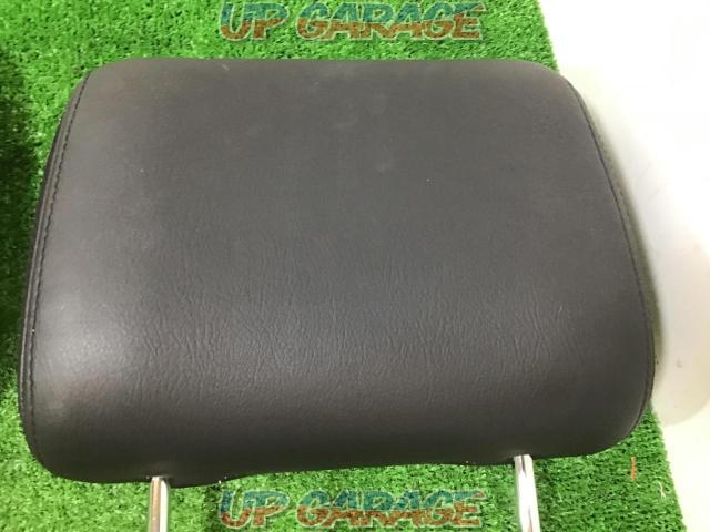 Price cut! Manufacturer unknown
9 inches
headrest monitor/monitor
only 1)-04