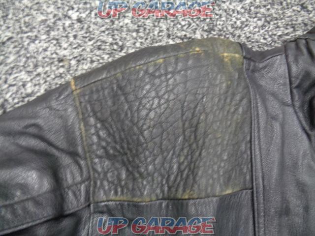 Unknown Manufacturer
Leather jacket-03