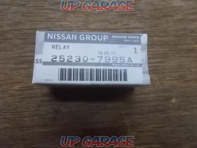 Nissan genuine
Radiator fan
relay
25230-7995A-05
