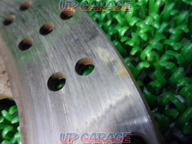 Unknown Manufacturer
Model unknown
Disc rotor left and right set approx. 300 mm
An inner diameter of about 64㎜
Bolt diameter of 10 mm
Offset about 9mm
Thickness remaining about 4.1 mm
Inner BK-08