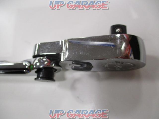 Snap-on
Multi-position ratchet handle
(V04410)-05