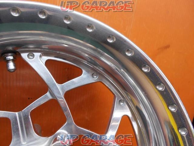 OVER
RACING (OVER racing project shoes)
12 inch
Rear aluminum billet wheel
Monkey-04