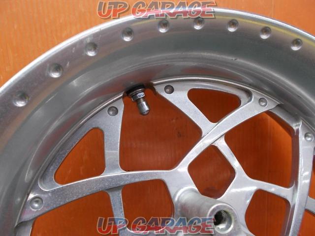 OVER
RACING (OVER racing project shoes)
12 inch
Rear aluminum billet wheel
Monkey-10