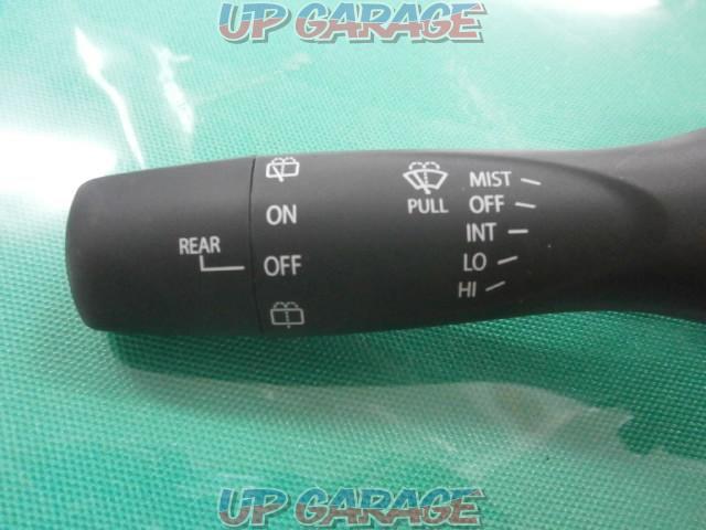 RX2207-723
SUZUKI genuine
Wiper lever-02