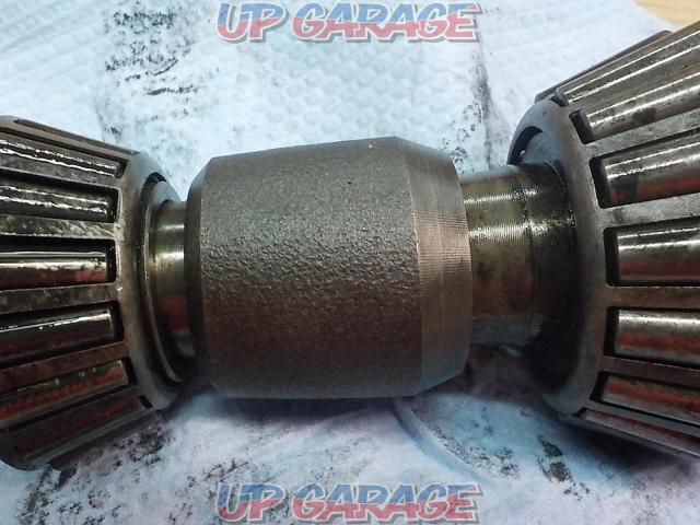 Price cut !! Nissan genuine
R200 for the Deaf
Drive pinion + bearing-03