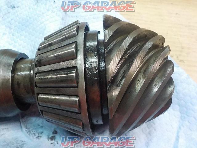Price cut !! Nissan genuine
R200 for the Deaf
Drive pinion + bearing-04