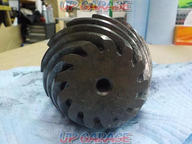Price cut !! Nissan genuine
R200 for the Deaf
Drive pinion + bearing-06