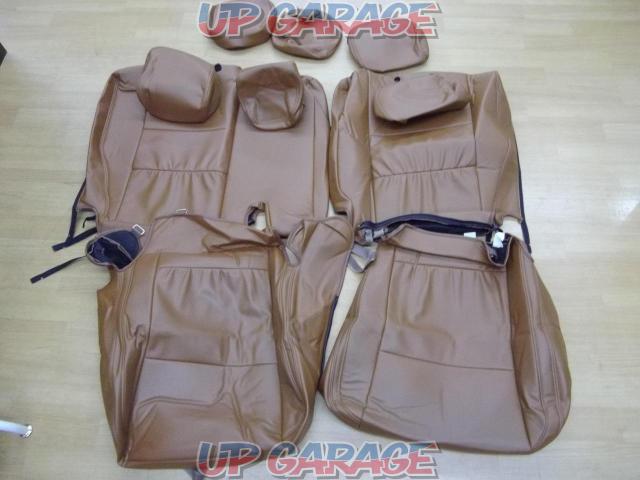 Bellezza
Seat Cover
Product number T2019
Roomy/Thor/Justy-02