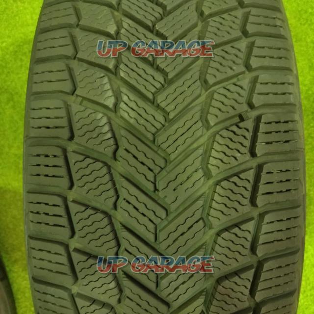 *2F warehouse
Off-season specials
[Four] only tire MICHELIN
X-ICE
SNOW
SUV
255 / 50R19
Manufactured in 2021-04