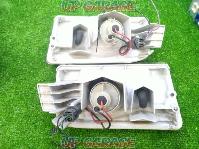Nissan genuine
For Cedric
front
Combination lamp-04