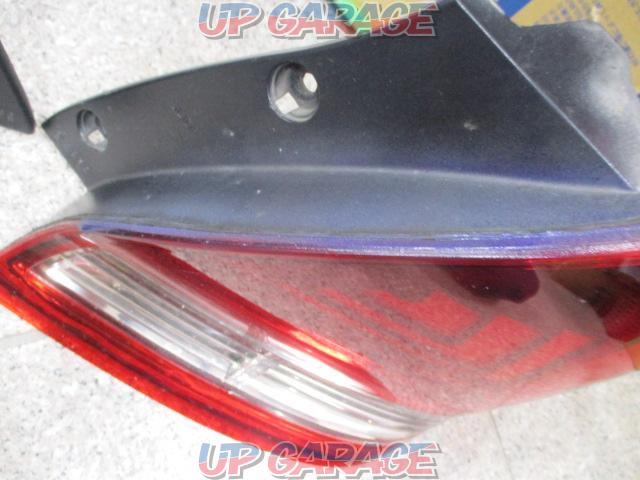 Stock disposal special price one-off
Odyssey (RB 1 / RB 2)
Lexus style tail
(V09561)-02