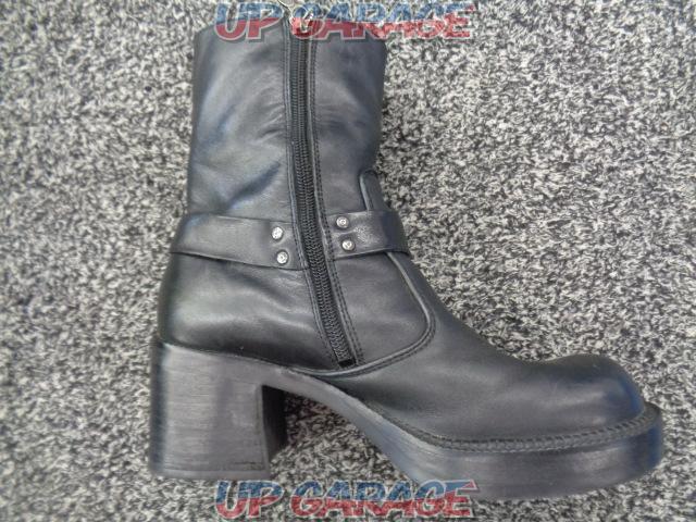 HARLEY (Harley)
Platform boots
(24.5 cm)
81026-03