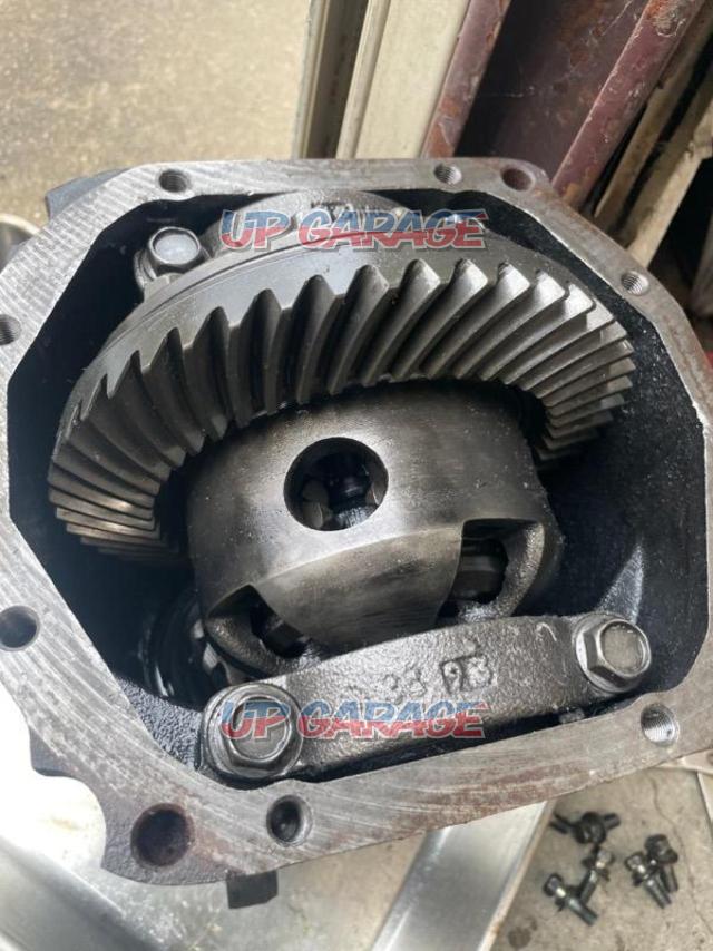 Silvia/180
Nissan genuine
The differential case
+
Viscous LSD-08
