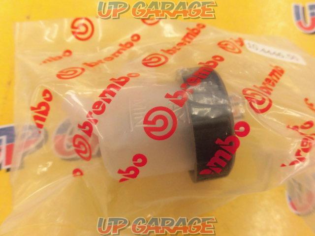 ZZR 1400 genuine
NISSIN
Radial clutch master cylinder
3/4
*With Brembo tank-08