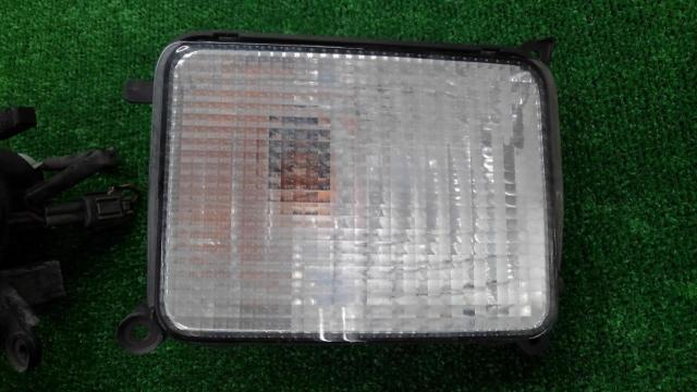 Nissan
Cube genuine turn signal lens price cut-03